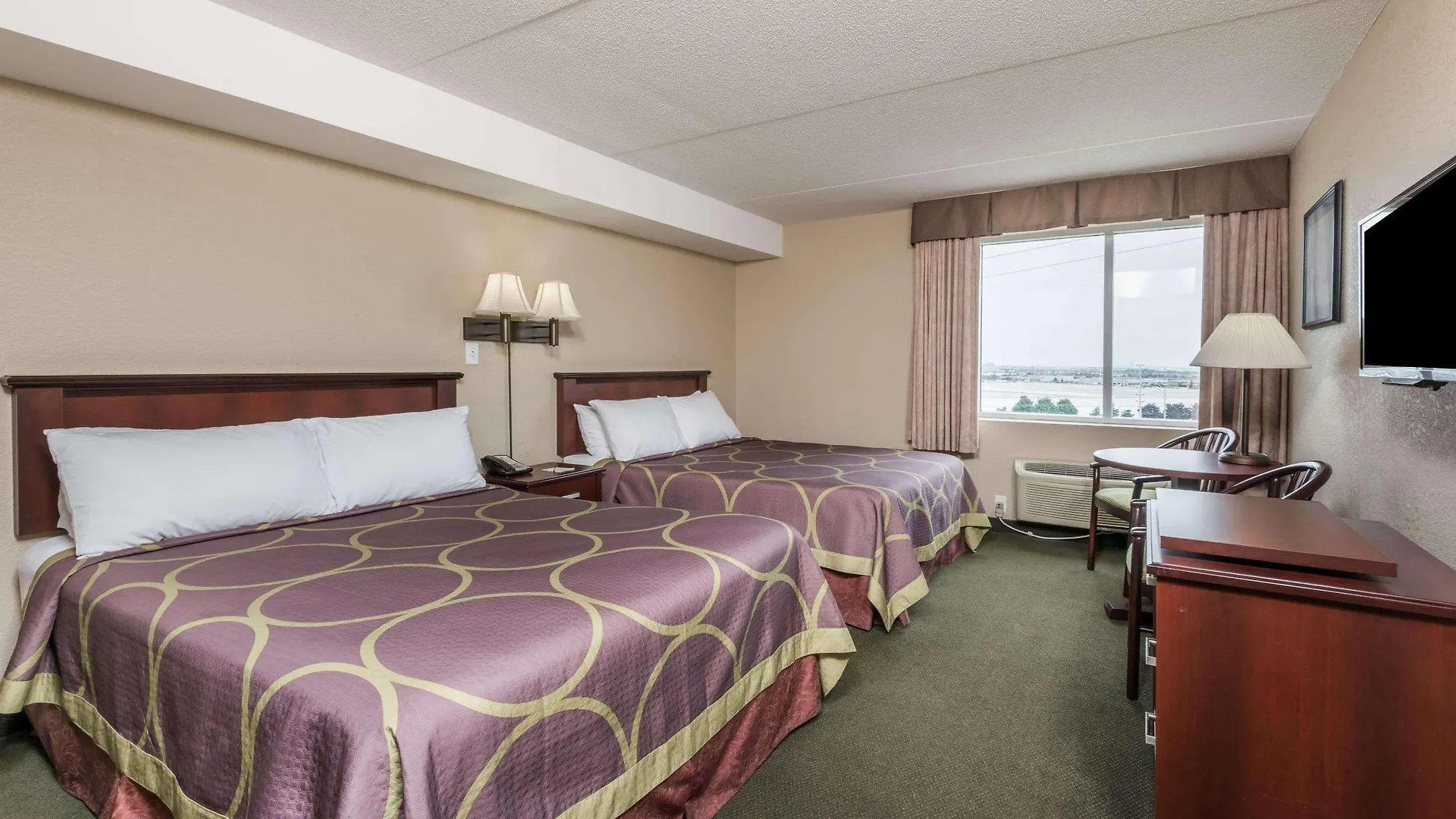 Super 8 By Wyndham Mississauga Hotel